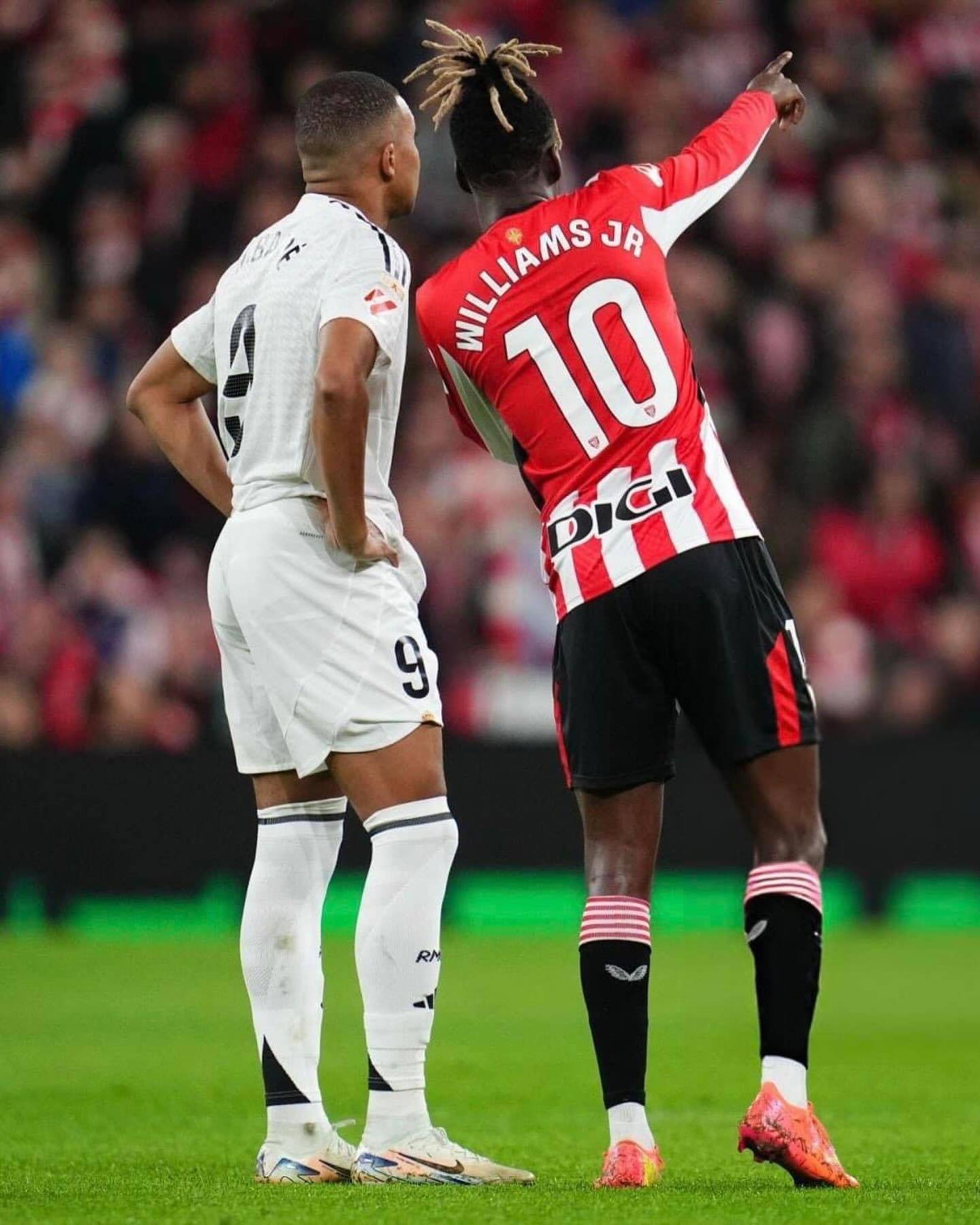 拜仁毕巴别抢了，西甲天才只认巴萨，你俩急也没用！